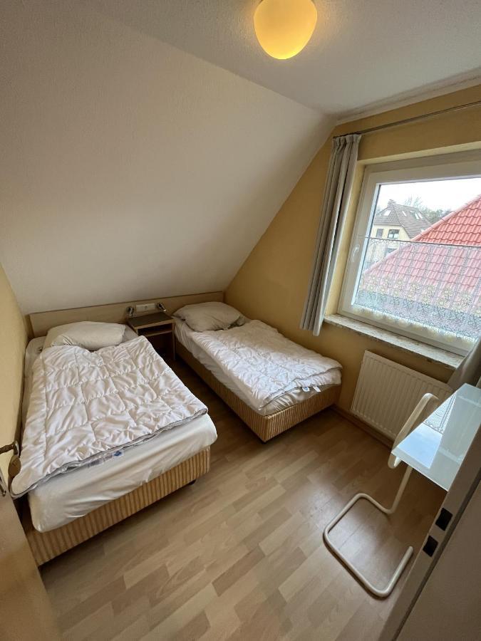 Haus Delphin - Ferienwohnung 1 Нордерней Экстерьер фото